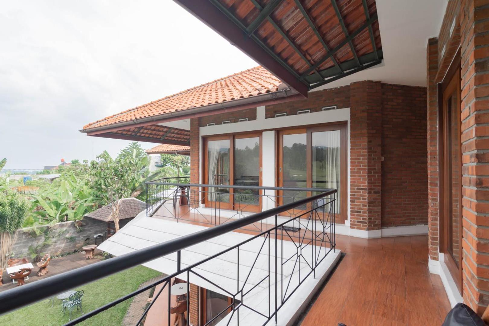 Reddoorz Plus Near Dago Pakar Bandung Exterior photo
