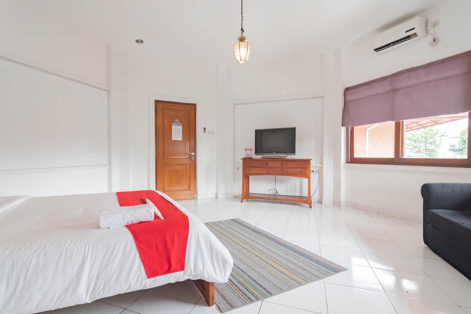 Reddoorz Plus Near Dago Pakar Bandung Exterior photo